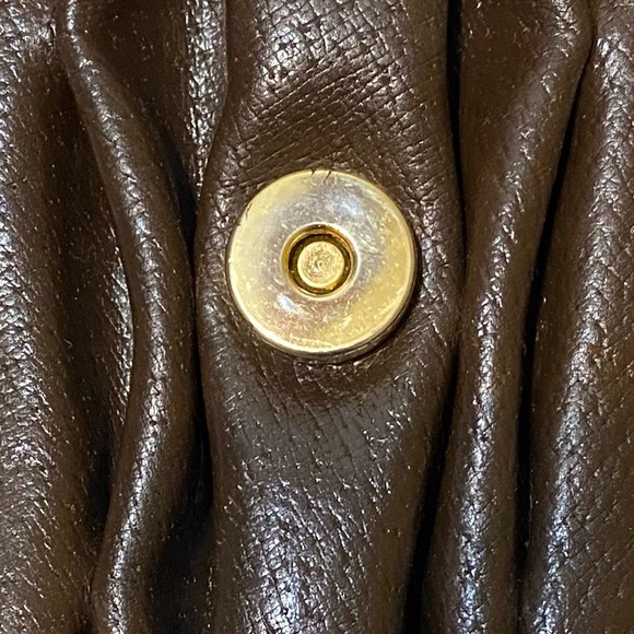 GG plus Vintage Crossbody Hard to find Bag w/ Rutched Leather - Picture 9 of 13